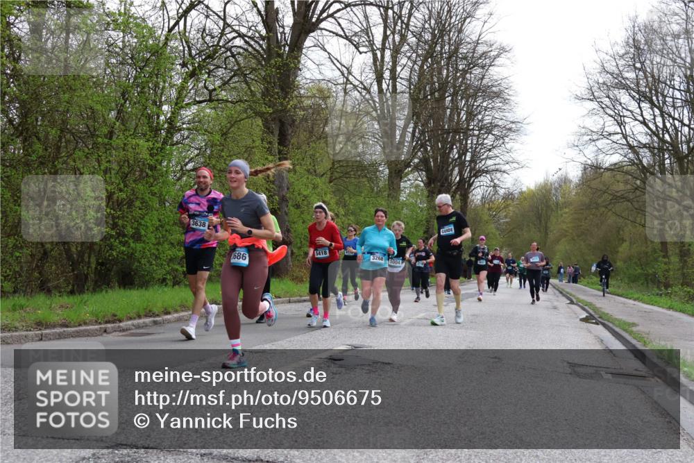 12.04.2026 - 45. Internationalen Wilhelmsburger Insellauf Yannick Fuchs http://msf.ph/oto/9506675 12.04.2026 13:01:30 Laufen 3638, 5418, 3268, 5004, 686, 4919 meine-sportfotos.de