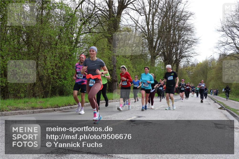 12.04.2026 - 45. Internationalen Wilhelmsburger Insellauf Yannick Fuchs http://msf.ph/oto/9506676 12.04.2026 13:01:30 Laufen 3638, 686, 5418, 3268, 4178, 10 meine-sportfotos.de