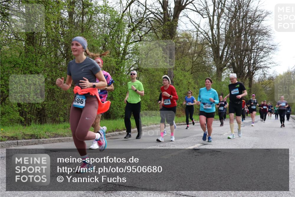 12.04.2026 - 45. Internationalen Wilhelmsburger Insellauf Yannick Fuchs http://msf.ph/oto/9506680 12.04.2026 13:01:31 Laufen 5418, 686, 3268, 810, 5637, 4919 meine-sportfotos.de