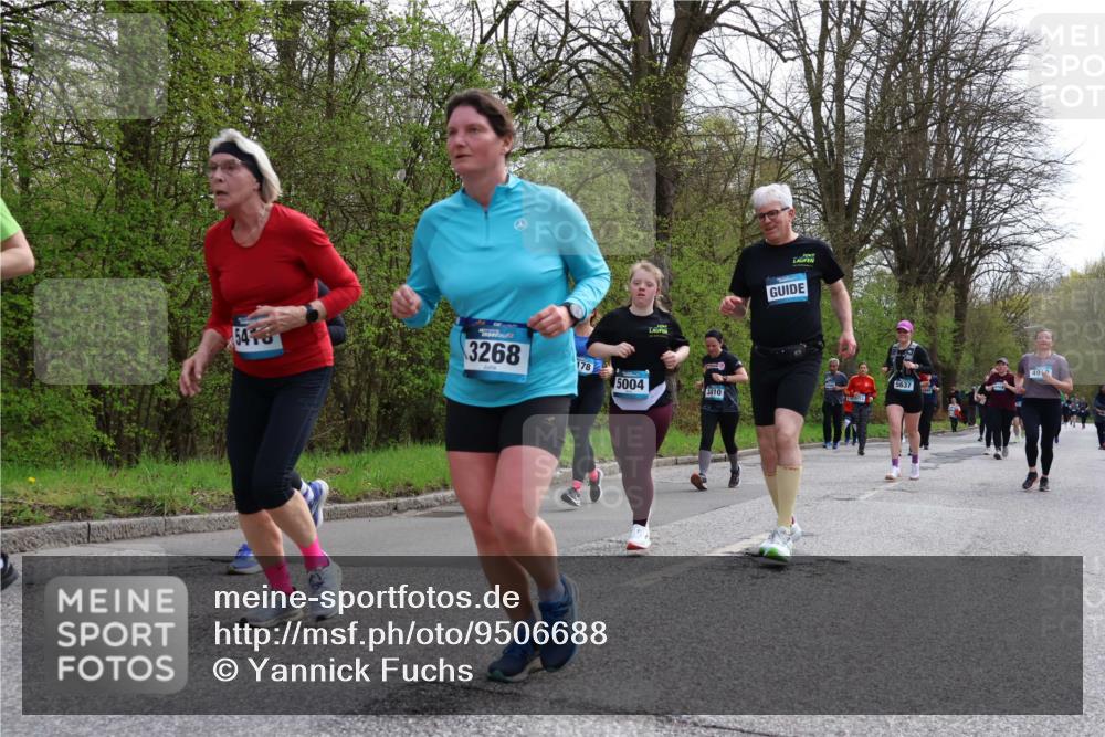 12.04.2026 - 45. Internationalen Wilhelmsburger Insellauf Yannick Fuchs http://msf.ph/oto/9506688 12.04.2026 13:01:33 Laufen 5413, 3268, 178, 5004, 3810, 5637, 49 meine-sportfotos.de