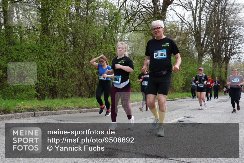 12.04.2026 - 45. Internationalen Wilhelmsburger Insellauf Yannick Fuchs http://msf.ph/oto/9506692 12.04.2026 13:01:34 Laufen 4178, 004, 3810, 5637, 2014, 4919 meine-sportfotos.de