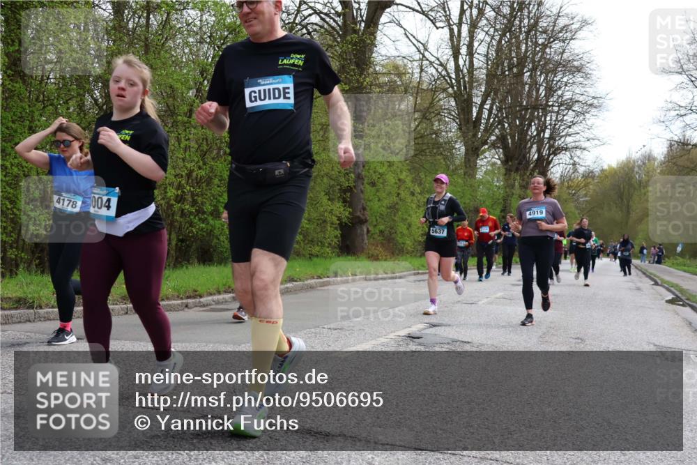 12.04.2026 - 45. Internationalen Wilhelmsburger Insellauf Yannick Fuchs http://msf.ph/oto/9506695 12.04.2026 13:01:34 Laufen 4178, 004, 4919, 5637, 2014 meine-sportfotos.de