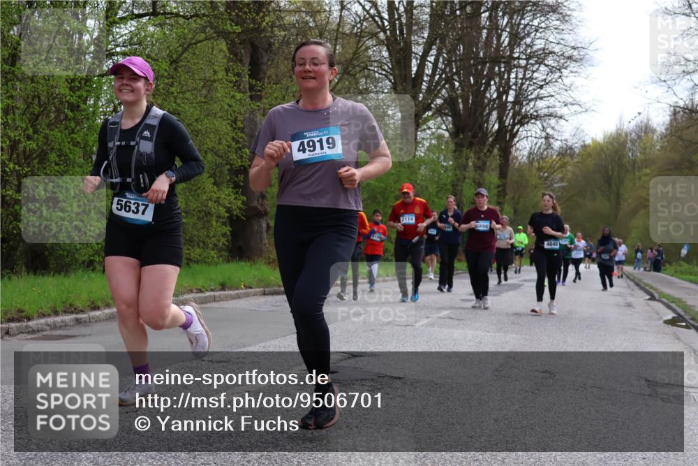 12.04.2026 - 45. Internationalen Wilhelmsburger Insellauf Yannick Fuchs http://msf.ph/oto/9506701 12.04.2026 13:01:36 Laufen 5637, 4919, 2114, 4648 meine-sportfotos.de