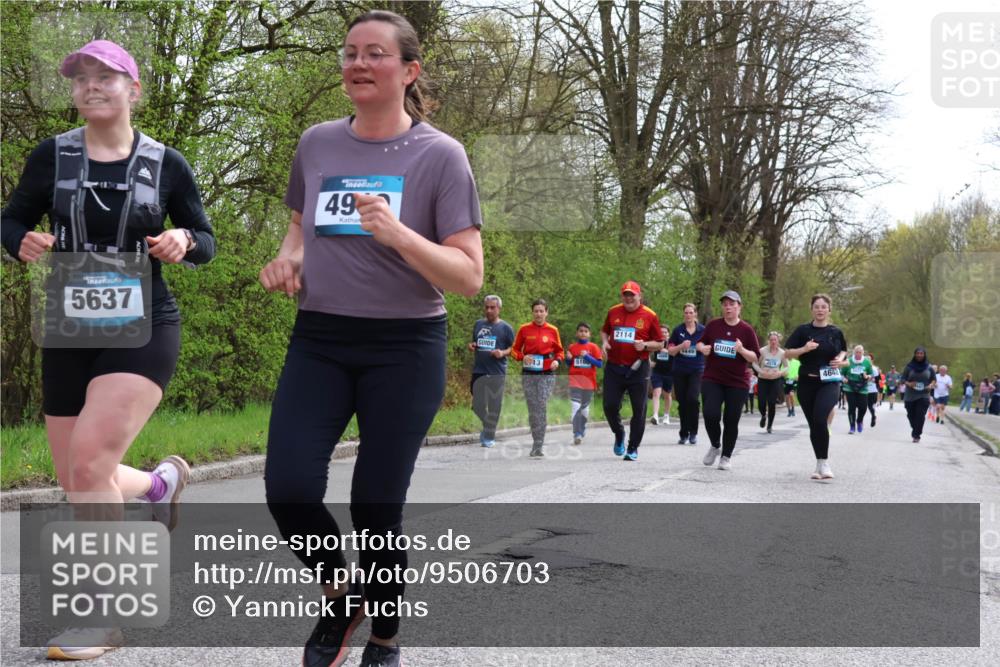 12.04.2026 - 45. Internationalen Wilhelmsburger Insellauf Yannick Fuchs http://msf.ph/oto/9506703 12.04.2026 13:01:36 Laufen 5637, 49, 13, 5160, 2114, 4570, 464 meine-sportfotos.de