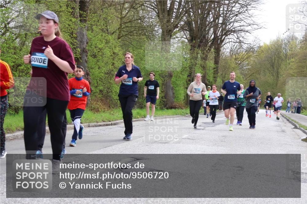 12.04.2026 - 45. Internationalen Wilhelmsburger Insellauf Yannick Fuchs http://msf.ph/oto/9506720 12.04.2026 13:01:40 Laufen 3445, 4669, 4578, 5457, 4579, 3462 meine-sportfotos.de