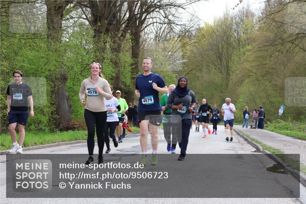 12.04.2026 - 45. Internationalen Wilhelmsburger Insellauf Yannick Fuchs http://msf.ph/oto/9506723 12.04.2026 13:01:41 Laufen 4578, 4669, 457, 143, 4579, 462, 5481 meine-sportfotos.de