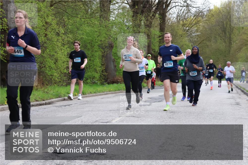 12.04.2026 - 45. Internationalen Wilhelmsburger Insellauf Yannick Fuchs http://msf.ph/oto/9506724 12.04.2026 13:01:41 Laufen 445, 4669, 457, 457, 4579, 3462 meine-sportfotos.de