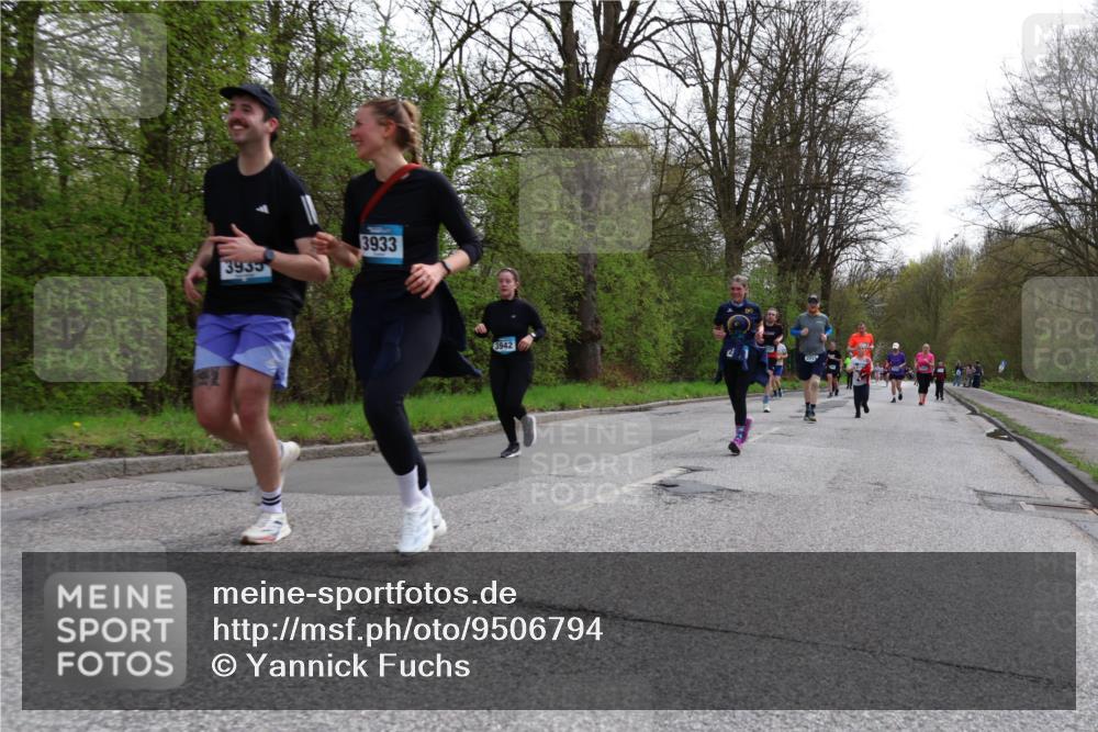 12.04.2026 - 45. Internationalen Wilhelmsburger Insellauf Yannick Fuchs http://msf.ph/oto/9506794 12.04.2026 13:01:56 Laufen 3935, 3933, 3942 meine-sportfotos.de