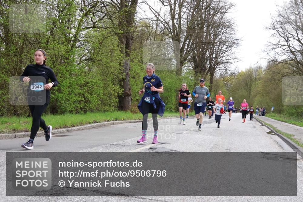 12.04.2026 - 45. Internationalen Wilhelmsburger Insellauf Yannick Fuchs http://msf.ph/oto/9506796 12.04.2026 13:01:57 Laufen 3942, 2637, 2026, 5199 meine-sportfotos.de