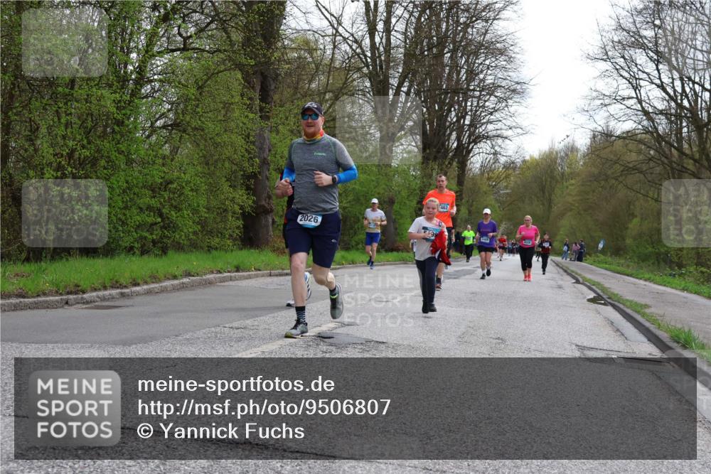 12.04.2026 - 45. Internationalen Wilhelmsburger Insellauf Yannick Fuchs http://msf.ph/oto/9506807 12.04.2026 13:02:00 Laufen 2026, 99, 462 meine-sportfotos.de