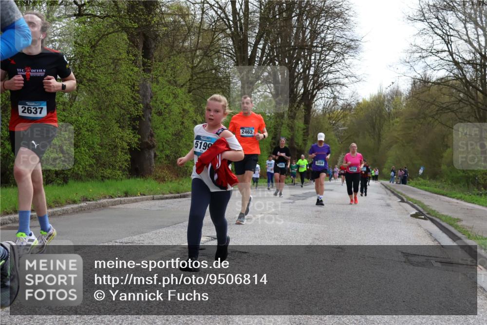 12.04.2026 - 45. Internationalen Wilhelmsburger Insellauf Yannick Fuchs http://msf.ph/oto/9506814 12.04.2026 13:02:01 Laufen 2637, 5199, 2462, 2060, 3469, 4558 meine-sportfotos.de