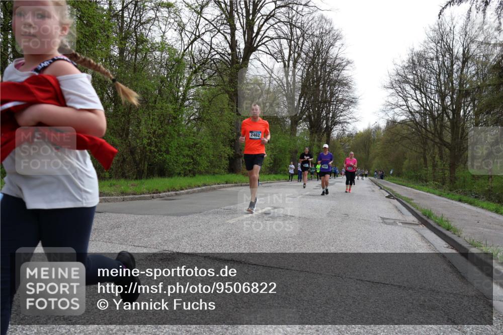 12.04.2026 - 45. Internationalen Wilhelmsburger Insellauf Yannick Fuchs http://msf.ph/oto/9506822 12.04.2026 13:02:03 Laufen 2462 meine-sportfotos.de