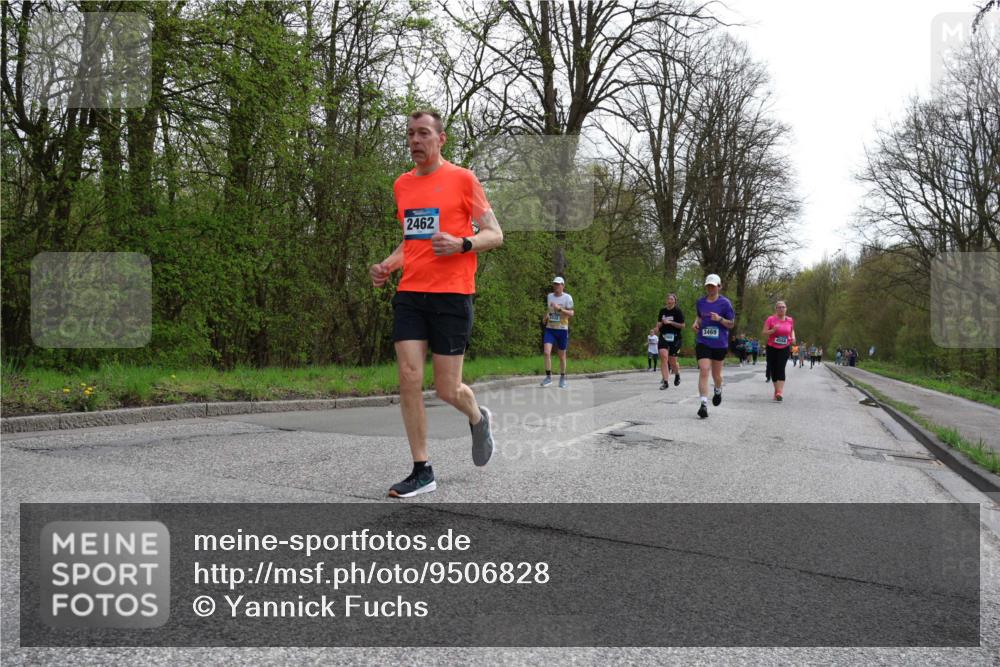 12.04.2026 - 45. Internationalen Wilhelmsburger Insellauf Yannick Fuchs http://msf.ph/oto/9506828 12.04.2026 13:02:04 Laufen 2462, 5532, 3469, 4553 meine-sportfotos.de