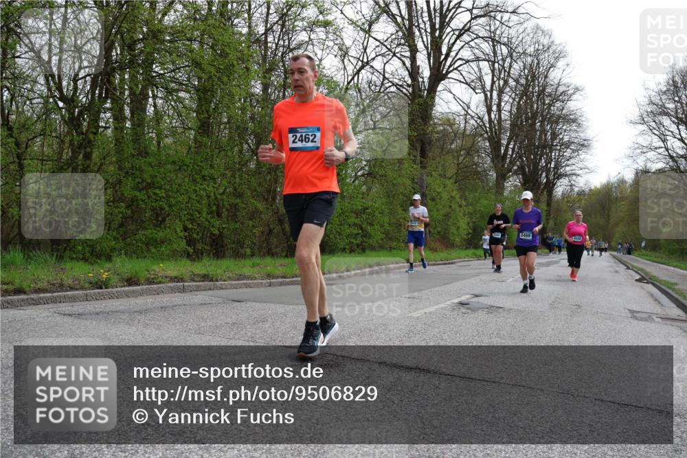 12.04.2026 - 45. Internationalen Wilhelmsburger Insellauf Yannick Fuchs http://msf.ph/oto/9506829 12.04.2026 13:02:04 Laufen 2462, 3532, 2060, 3469 meine-sportfotos.de