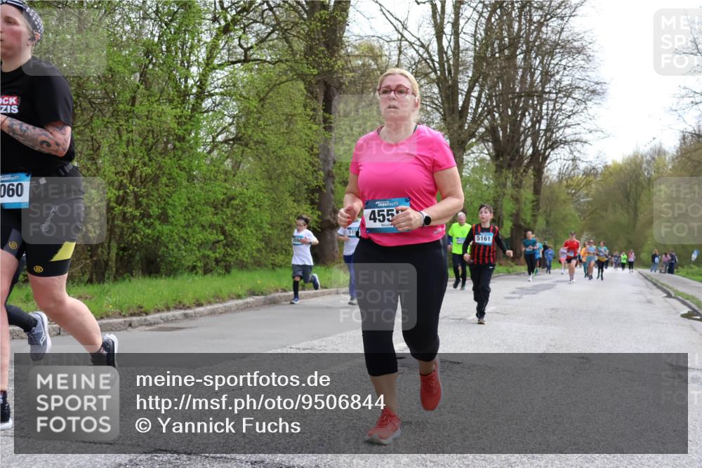12.04.2026 - 45. Internationalen Wilhelmsburger Insellauf Yannick Fuchs http://msf.ph/oto/9506844 12.04.2026 13:02:08 Laufen 060, 455, 747, 5161 meine-sportfotos.de