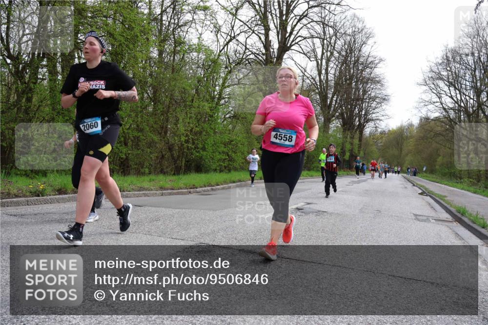 12.04.2026 - 45. Internationalen Wilhelmsburger Insellauf Yannick Fuchs http://msf.ph/oto/9506846 12.04.2026 13:02:09 Laufen 2060, 5584, 4558, 5161 meine-sportfotos.de