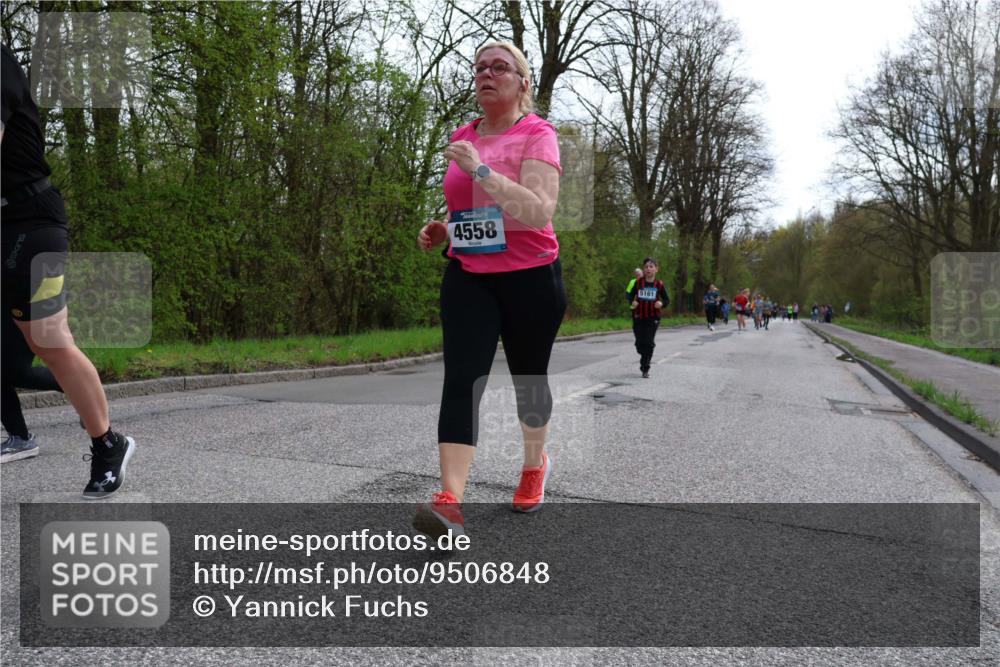 12.04.2026 - 45. Internationalen Wilhelmsburger Insellauf Yannick Fuchs http://msf.ph/oto/9506848 12.04.2026 13:02:09 Laufen 4558, 5161 meine-sportfotos.de