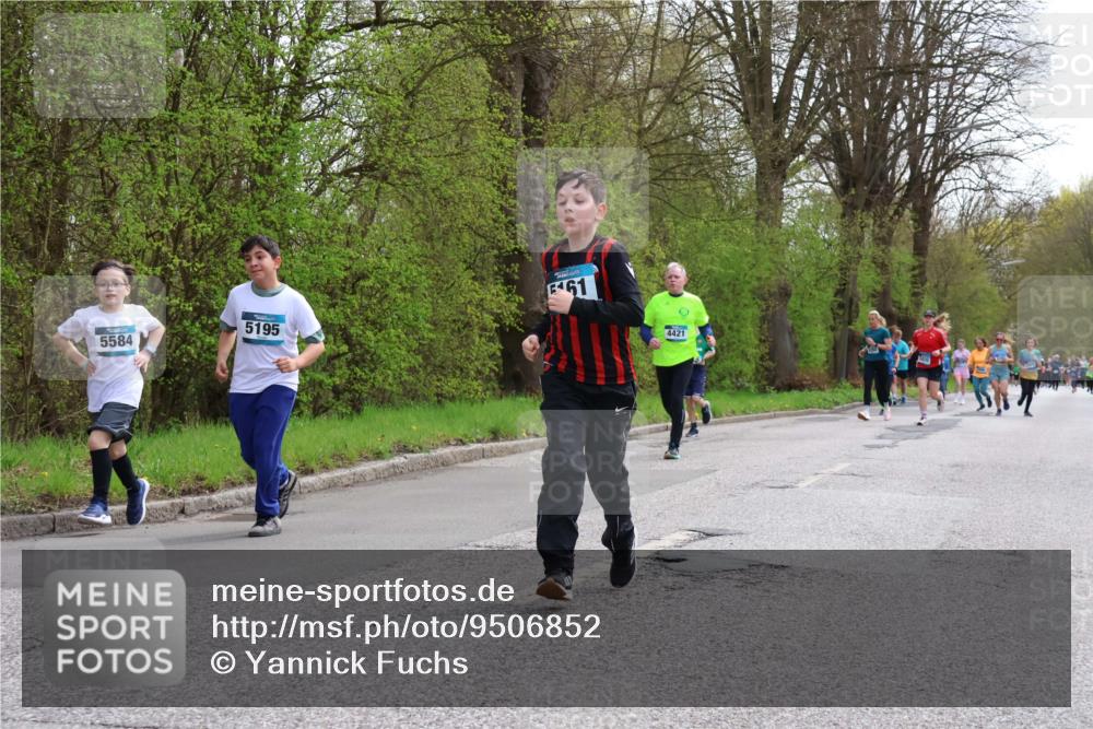 12.04.2026 - 45. Internationalen Wilhelmsburger Insellauf Yannick Fuchs http://msf.ph/oto/9506852 12.04.2026 13:02:10 Laufen 5195, 5584, 61, 4421 meine-sportfotos.de
