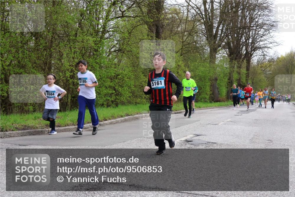 12.04.2026 - 45. Internationalen Wilhelmsburger Insellauf Yannick Fuchs http://msf.ph/oto/9506853 12.04.2026 13:02:11 Laufen 5584, 5195, 5161, 4421 meine-sportfotos.de