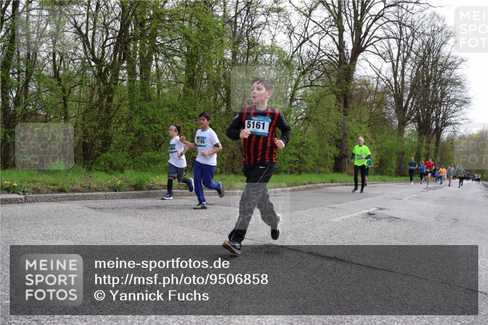 12.04.2026 - 45. Internationalen Wilhelmsburger Insellauf Yannick Fuchs http://msf.ph/oto/9506858 12.04.2026 13:02:11 Laufen 5195, 5161, 442 meine-sportfotos.de