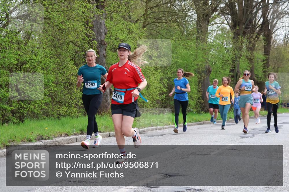 12.04.2026 - 45. Internationalen Wilhelmsburger Insellauf Yannick Fuchs http://msf.ph/oto/9506871 12.04.2026 13:02:16 Laufen 5292, 2470, 5686, 5498, 5266, 5675, 5265 meine-sportfotos.de