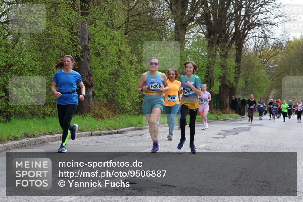 12.04.2026 - 45. Internationalen Wilhelmsburger Insellauf Yannick Fuchs http://msf.ph/oto/9506887 12.04.2026 13:02:18 Laufen 5266, 5498, 5265, 5675 meine-sportfotos.de