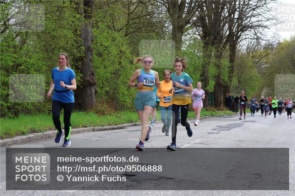 12.04.2026 - 45. Internationalen Wilhelmsburger Insellauf Yannick Fuchs http://msf.ph/oto/9506888 12.04.2026 13:02:19 Laufen 5266, 5498, 5265, 5675, 4573 meine-sportfotos.de