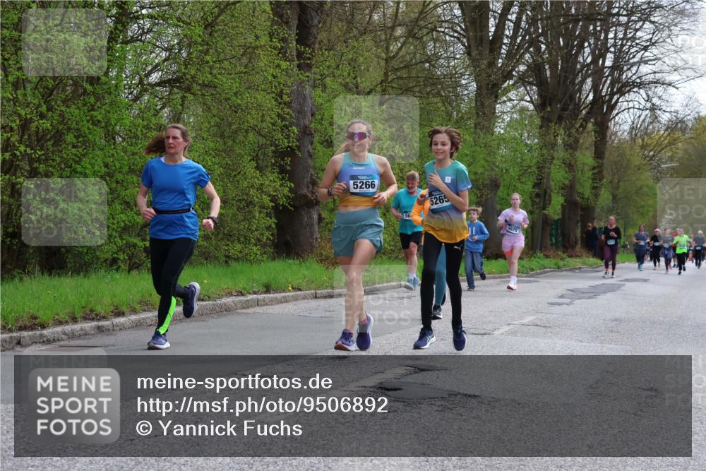 12.04.2026 - 45. Internationalen Wilhelmsburger Insellauf Yannick Fuchs http://msf.ph/oto/9506892 12.04.2026 13:02:19 Laufen 5266, 5265, 5675 meine-sportfotos.de