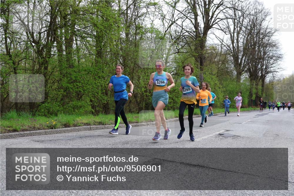 12.04.2026 - 45. Internationalen Wilhelmsburger Insellauf Yannick Fuchs http://msf.ph/oto/9506901 12.04.2026 13:02:21 Laufen 5266, 5265, 5498 meine-sportfotos.de