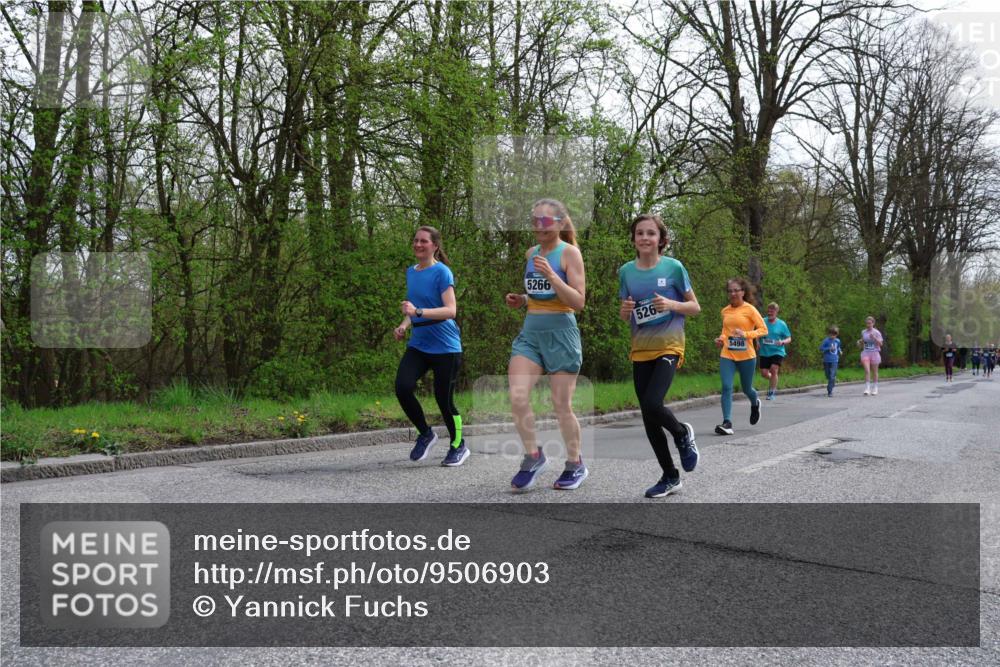 12.04.2026 - 45. Internationalen Wilhelmsburger Insellauf Yannick Fuchs http://msf.ph/oto/9506903 12.04.2026 13:02:21 Laufen 5266, 526, 5498 meine-sportfotos.de