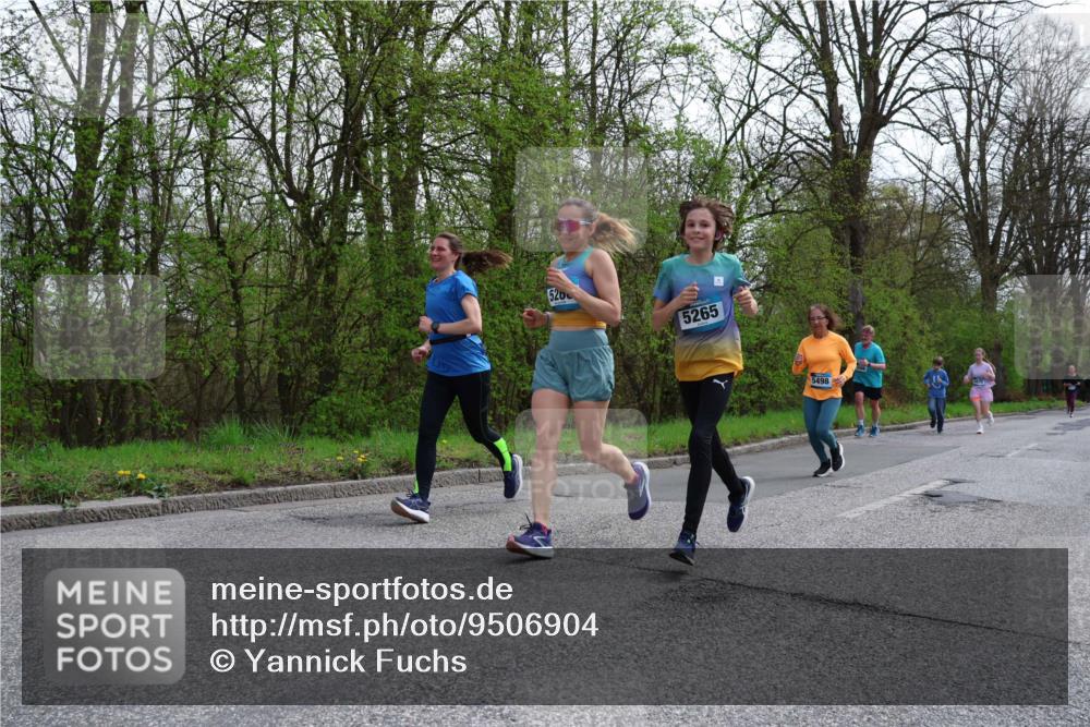 12.04.2026 - 45. Internationalen Wilhelmsburger Insellauf Yannick Fuchs http://msf.ph/oto/9506904 12.04.2026 13:02:21 Laufen 526, 5265, 5498 meine-sportfotos.de