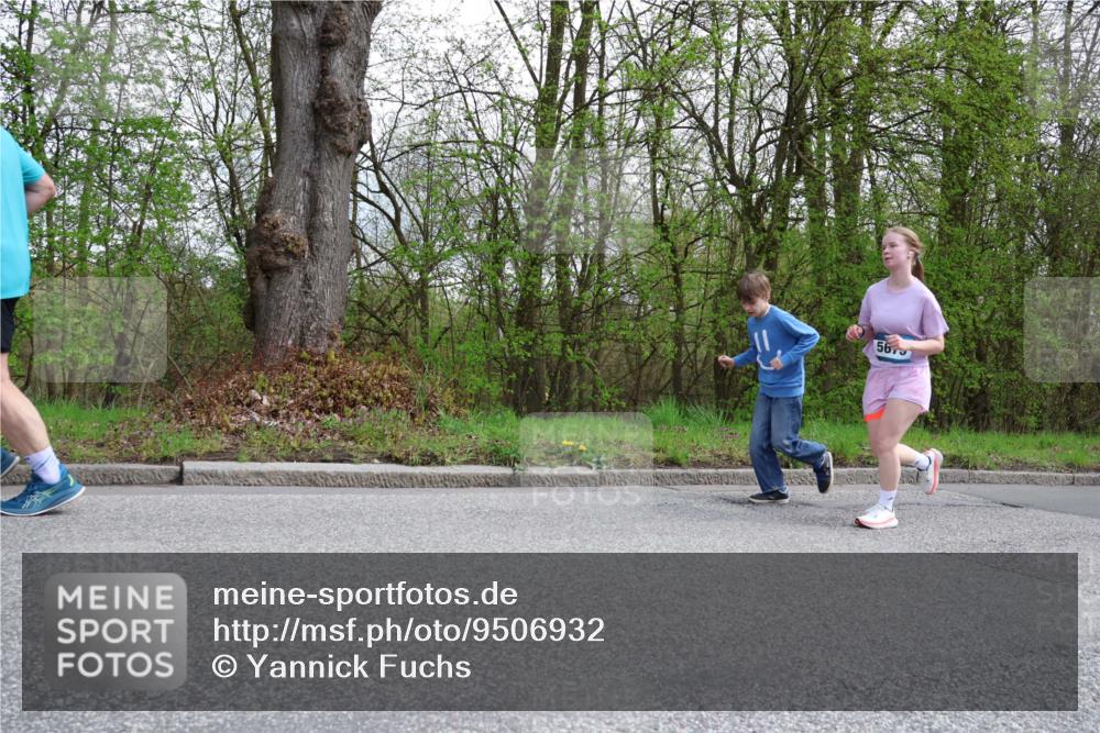 12.04.2026 - 45. Internationalen Wilhelmsburger Insellauf Yannick Fuchs http://msf.ph/oto/9506932 12.04.2026 13:02:27 Laufen 5675 meine-sportfotos.de