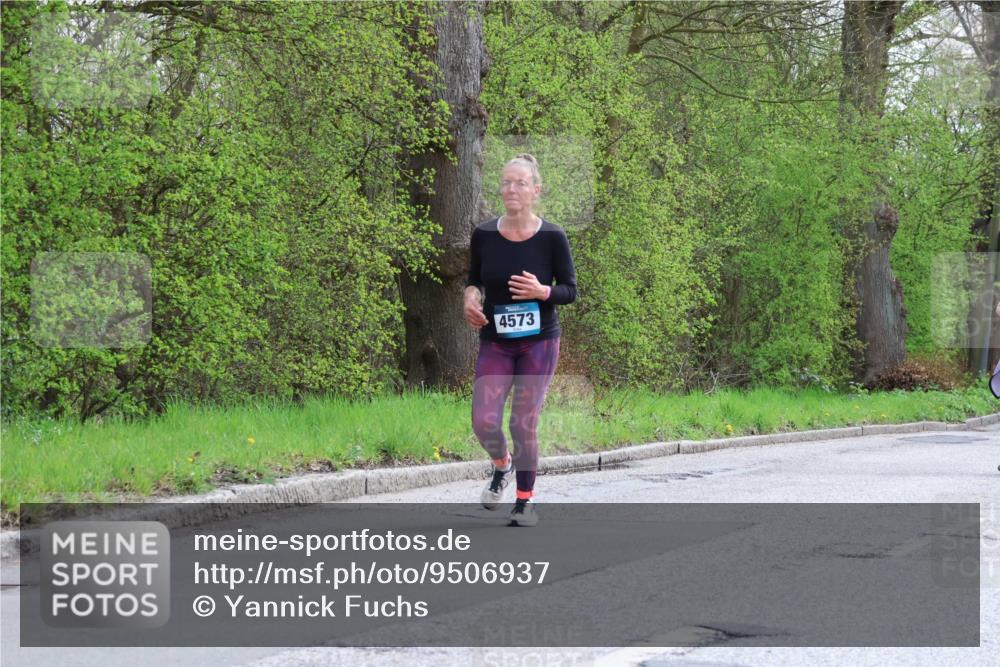 12.04.2026 - 45. Internationalen Wilhelmsburger Insellauf Yannick Fuchs http://msf.ph/oto/9506937 12.04.2026 13:02:28 Laufen 4573 meine-sportfotos.de