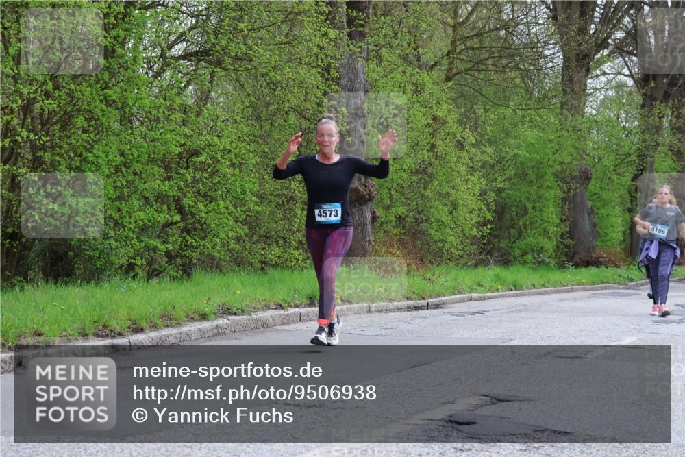 12.04.2026 - 45. Internationalen Wilhelmsburger Insellauf Yannick Fuchs http://msf.ph/oto/9506938 12.04.2026 13:02:29 Laufen 4573, 4106 meine-sportfotos.de