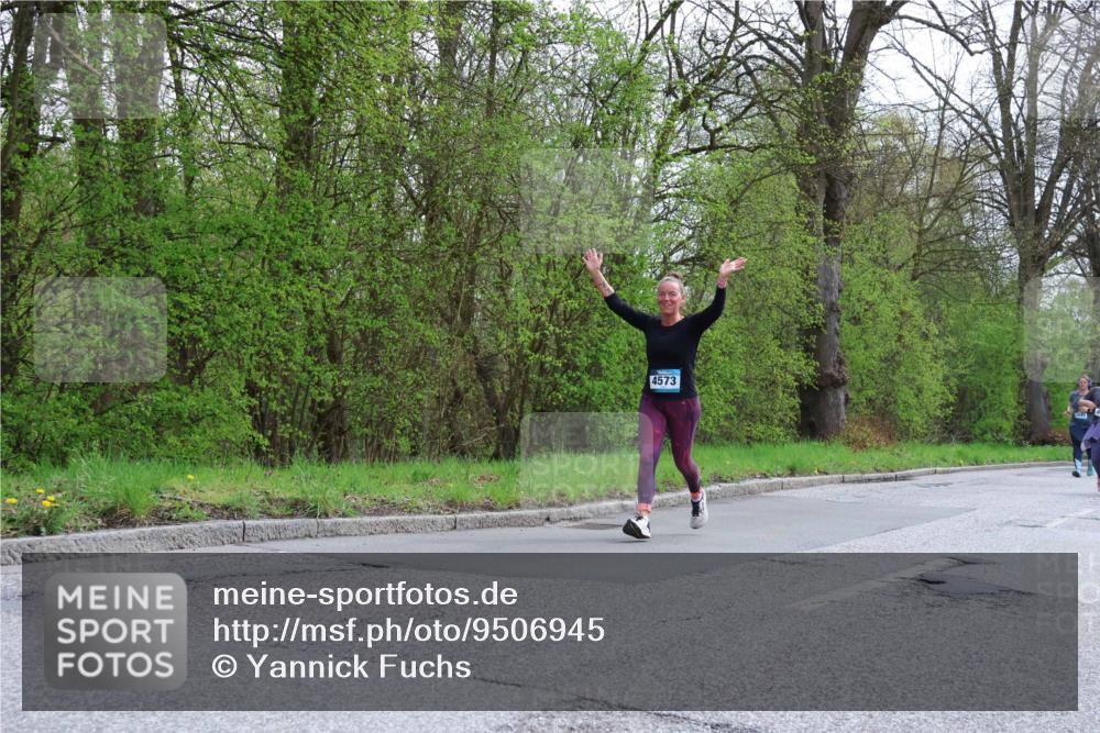 12.04.2026 - 45. Internationalen Wilhelmsburger Insellauf Yannick Fuchs http://msf.ph/oto/9506945 12.04.2026 13:02:30 Laufen 4573 meine-sportfotos.de
