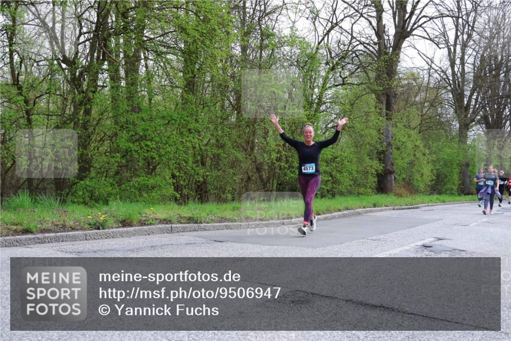 12.04.2026 - 45. Internationalen Wilhelmsburger Insellauf Yannick Fuchs http://msf.ph/oto/9506947 12.04.2026 13:02:30 Laufen 4573, 244, 4106 meine-sportfotos.de
