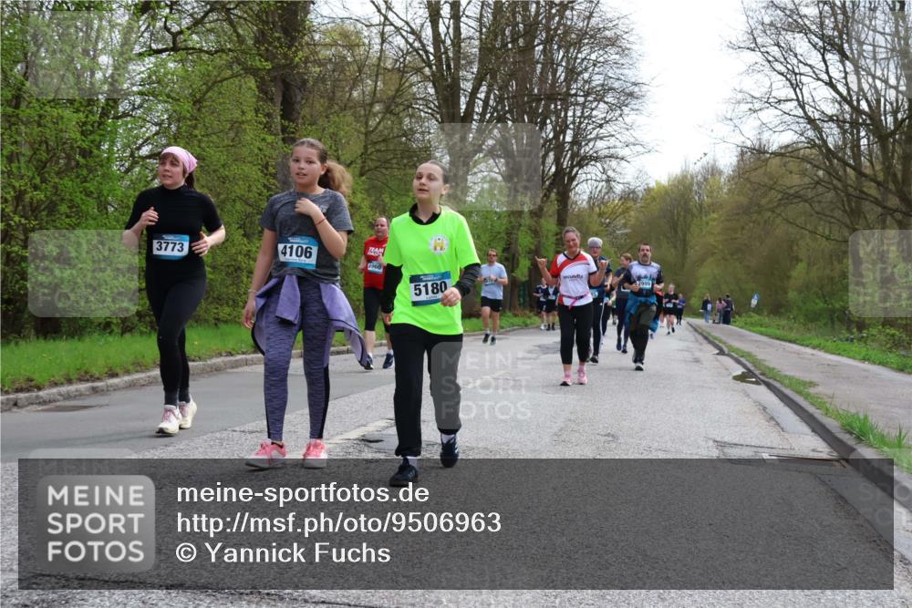 12.04.2026 - 45. Internationalen Wilhelmsburger Insellauf Yannick Fuchs http://msf.ph/oto/9506963 12.04.2026 13:02:37 Laufen 3773, 4106, 4960, 5180 meine-sportfotos.de
