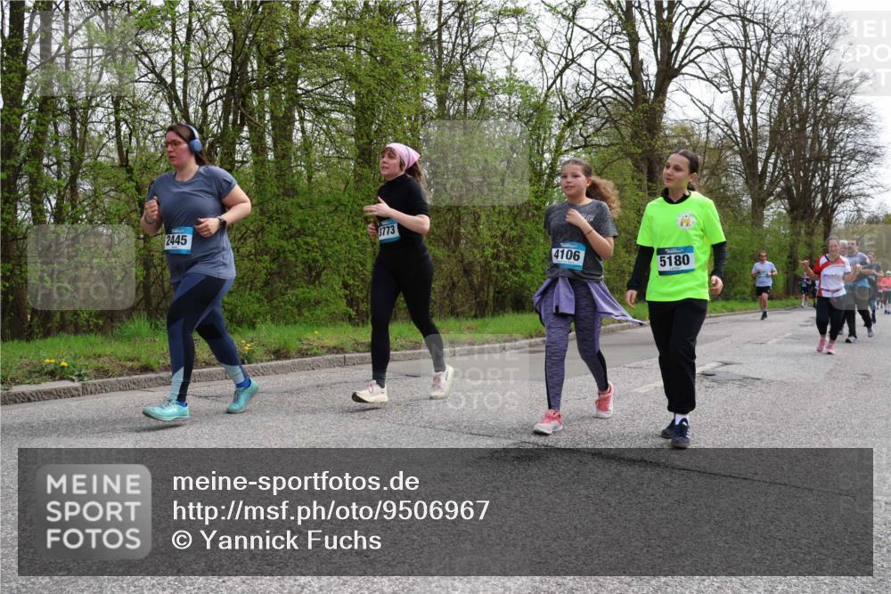 12.04.2026 - 45. Internationalen Wilhelmsburger Insellauf Yannick Fuchs http://msf.ph/oto/9506967 12.04.2026 13:02:38 Laufen 2445, 3773, 4106, 5180 meine-sportfotos.de