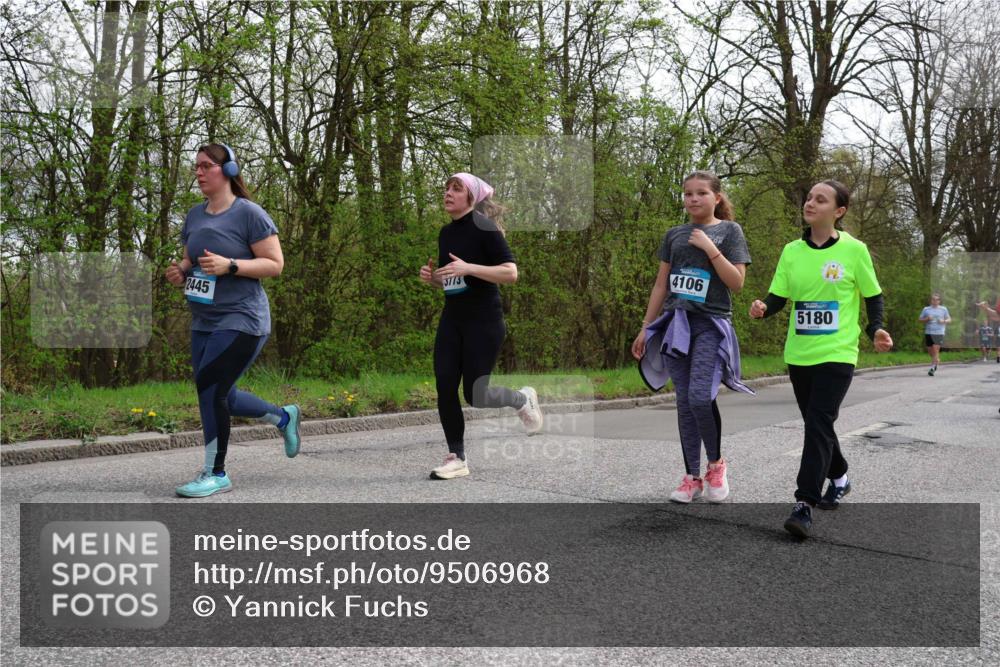 12.04.2026 - 45. Internationalen Wilhelmsburger Insellauf Yannick Fuchs http://msf.ph/oto/9506968 12.04.2026 13:02:38 Laufen 2445, 3773, 4106, 5180 meine-sportfotos.de