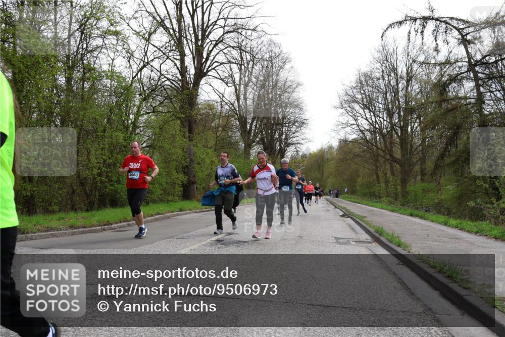 12.04.2026 - 45. Internationalen Wilhelmsburger Insellauf Yannick Fuchs http://msf.ph/oto/9506973 12.04.2026 13:02:40 Laufen 4960, 2990, 2785 meine-sportfotos.de
