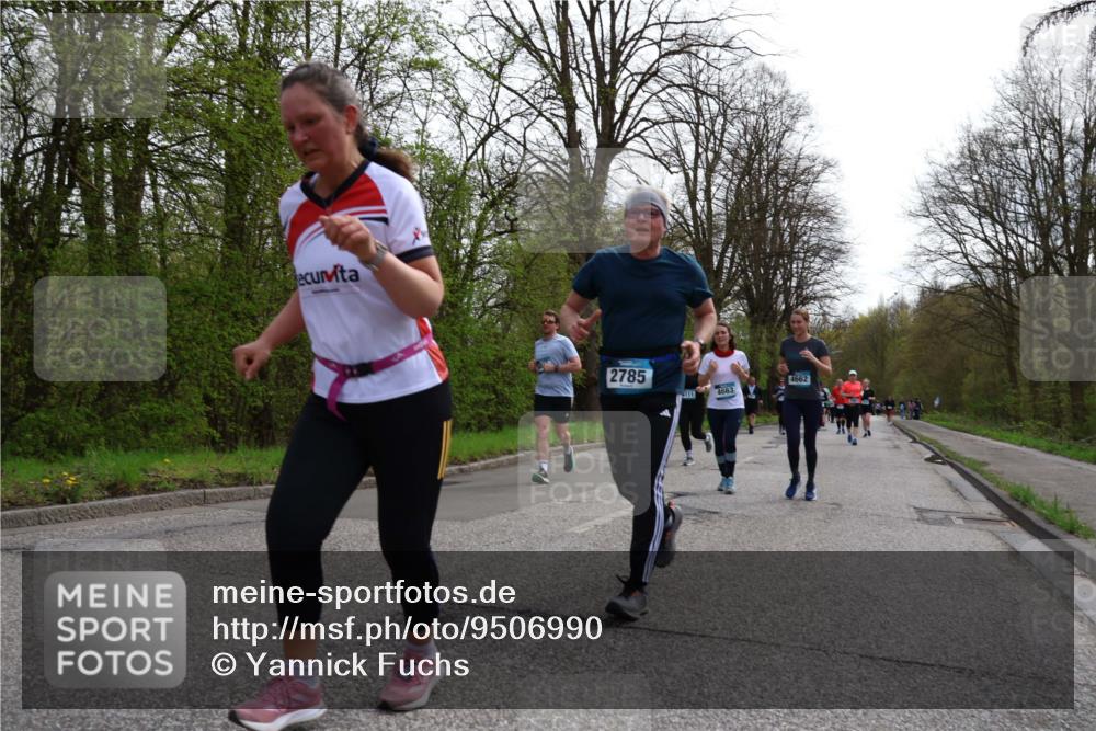 12.04.2026 - 45. Internationalen Wilhelmsburger Insellauf Yannick Fuchs http://msf.ph/oto/9506990 12.04.2026 13:02:42 Laufen 2785, 4662, 4663 meine-sportfotos.de