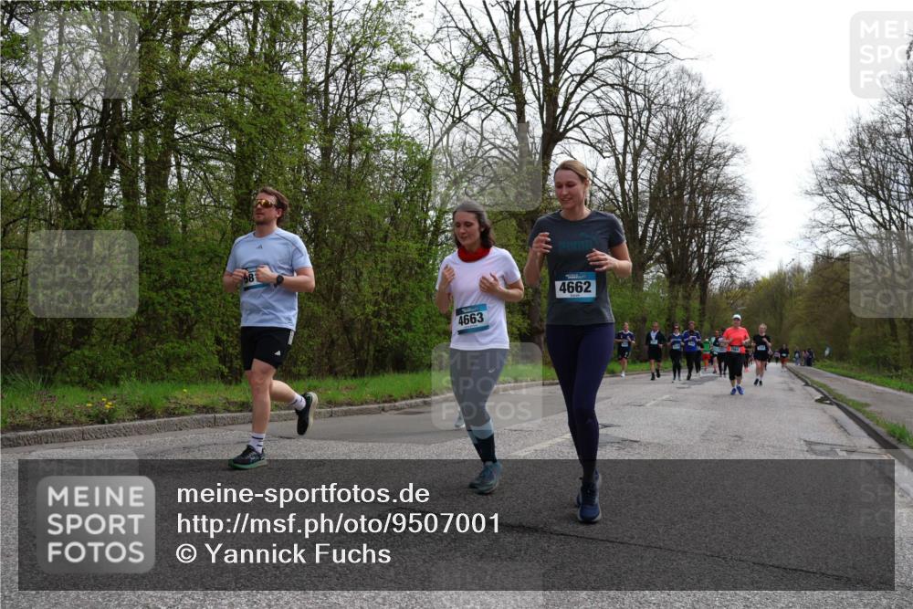 12.04.2026 - 45. Internationalen Wilhelmsburger Insellauf Yannick Fuchs http://msf.ph/oto/9507001 12.04.2026 13:02:44 Laufen 4663, 4662 meine-sportfotos.de