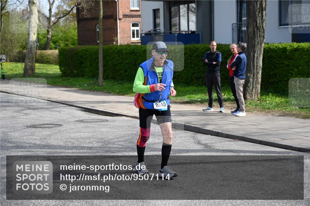 12.04.2026 - 45. Internationalen Wilhelmsburger Insellauf J. Mangold http://msf.ph/oto/9507114 12.04.2026 11:43:56 Ziel 2040, 2663 meine-sportfotos.de
