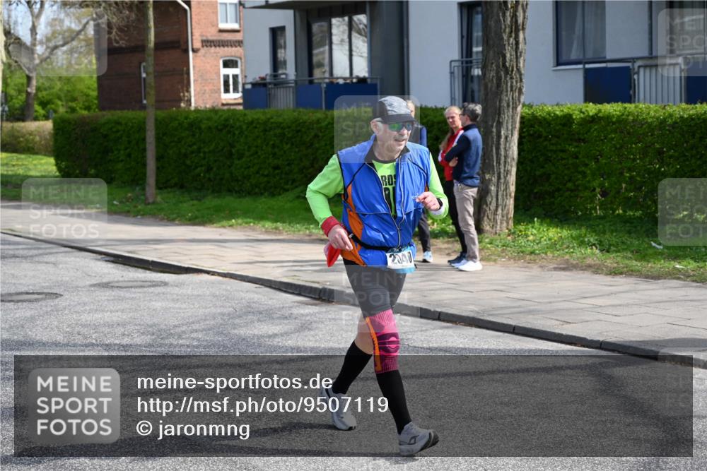 12.04.2026 - 45. Internationalen Wilhelmsburger Insellauf J. Mangold http://msf.ph/oto/9507119 12.04.2026 11:43:57 Ziel 2040, 2663 meine-sportfotos.de