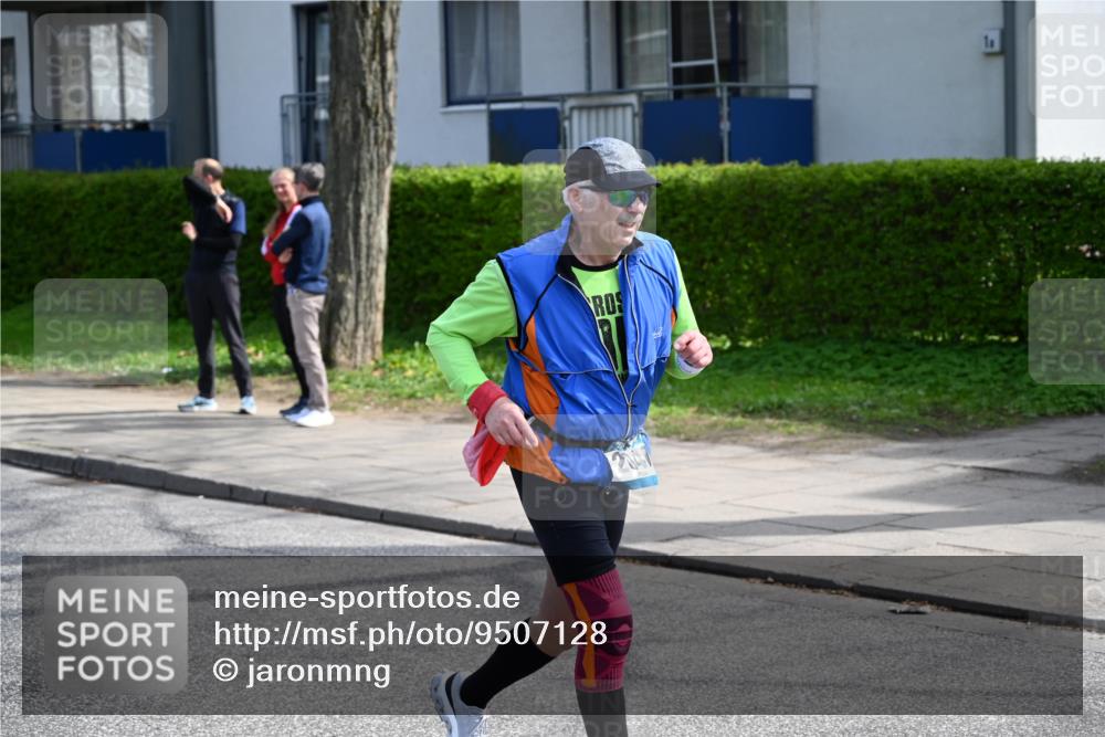 12.04.2026 - 45. Internationalen Wilhelmsburger Insellauf J. Mangold http://msf.ph/oto/9507128 12.04.2026 11:43:57 Ziel 2040, 2663 meine-sportfotos.de