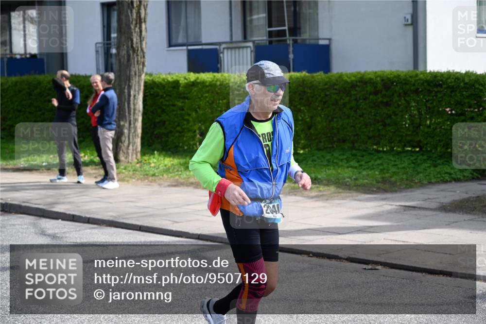 12.04.2026 - 45. Internationalen Wilhelmsburger Insellauf J. Mangold http://msf.ph/oto/9507129 12.04.2026 11:43:57 Ziel 2040, 2663 meine-sportfotos.de