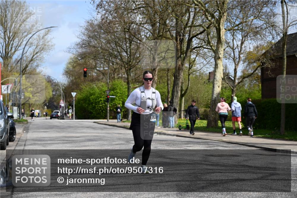 12.04.2026 - 45. Internationalen Wilhelmsburger Insellauf J. Mangold http://msf.ph/oto/9507316 12.04.2026 11:51:57 Ziel 3544 meine-sportfotos.de