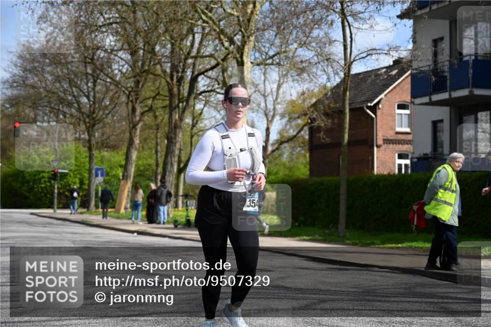 12.04.2026 - 45. Internationalen Wilhelmsburger Insellauf J. Mangold http://msf.ph/oto/9507329 12.04.2026 11:51:58 Ziel 3544 meine-sportfotos.de