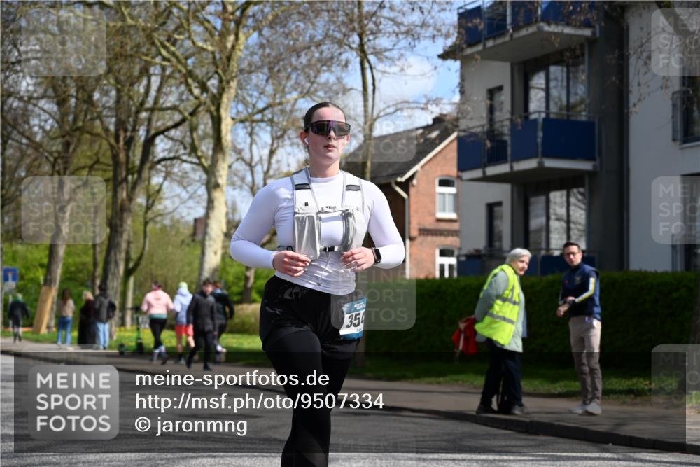 12.04.2026 - 45. Internationalen Wilhelmsburger Insellauf J. Mangold http://msf.ph/oto/9507334 12.04.2026 11:51:59 Ziel 3544 meine-sportfotos.de