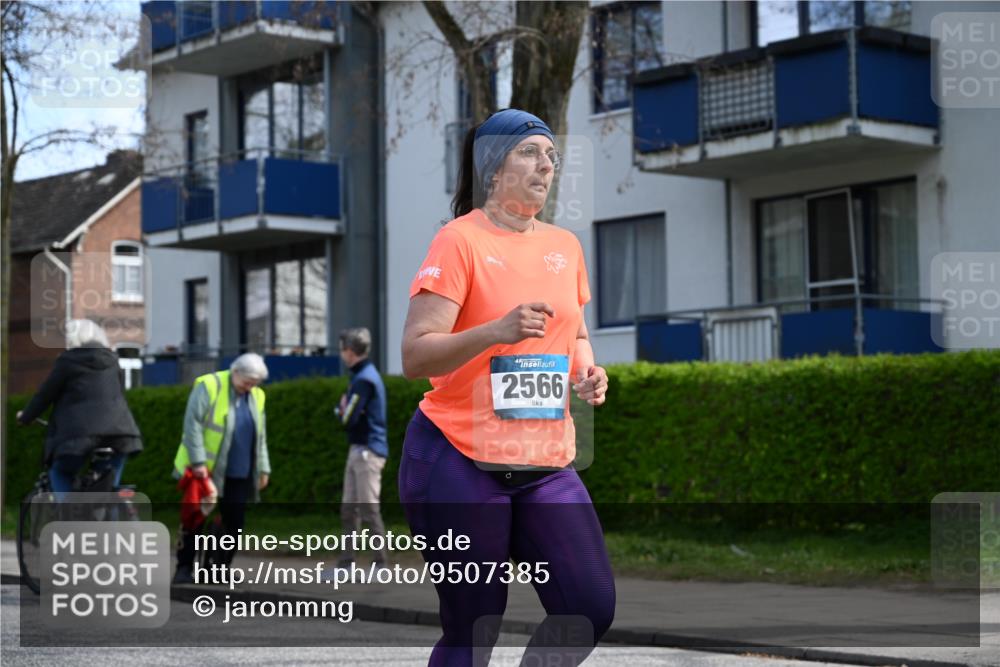 12.04.2026 - 45. Internationalen Wilhelmsburger Insellauf J. Mangold http://msf.ph/oto/9507385 12.04.2026 11:53:36 Ziel 4508, 2566, 2776, 2093 meine-sportfotos.de